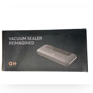 Vacuum sealer